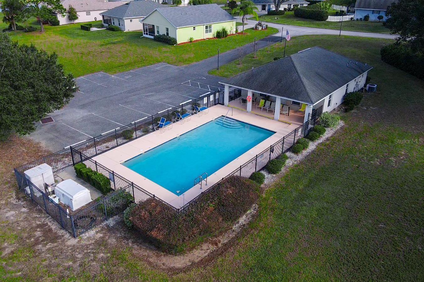 TWIN LAKES ESTATES - Residential