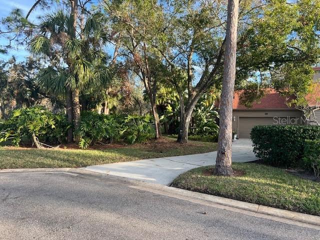10 WOODRIDGE CIRCLE