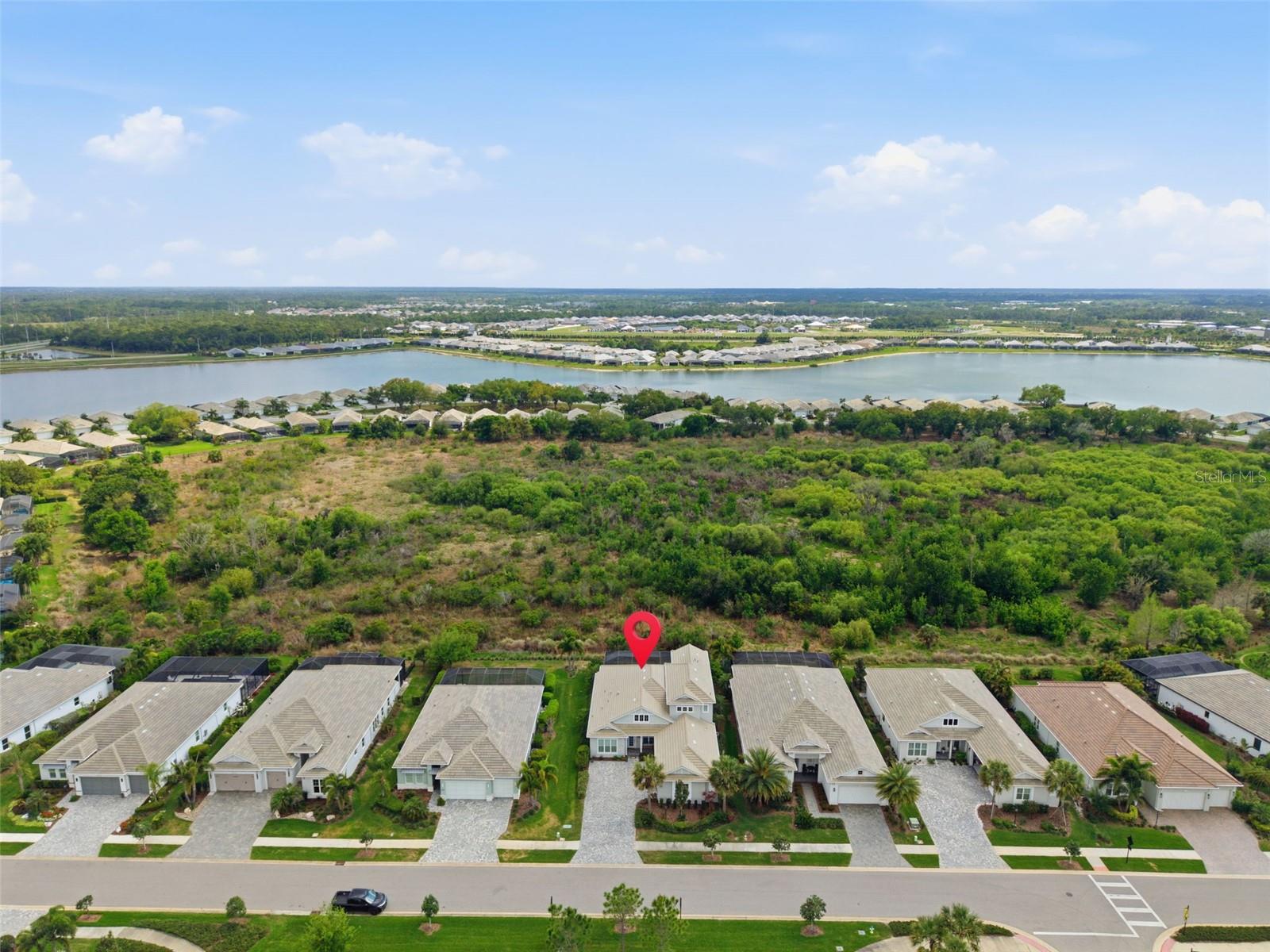 LAKEHOUSE COVE/WATERSIDE PH 1 - Residential