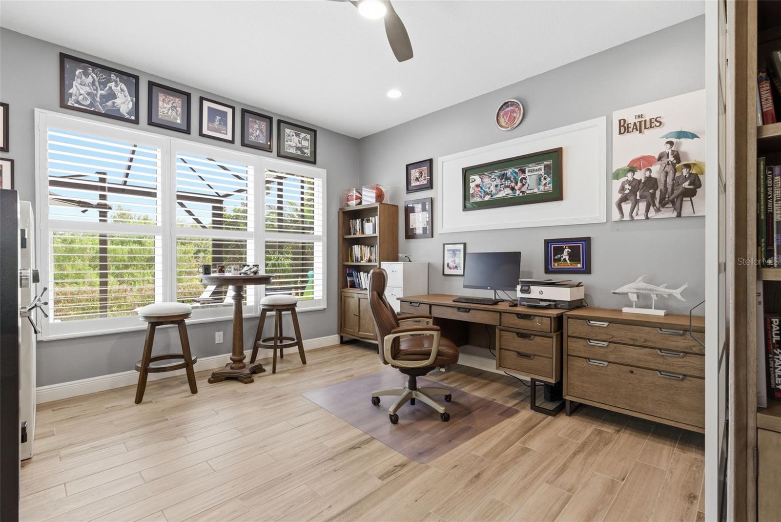 LAKEHOUSE COVE/WATERSIDE PH 1 - Residential