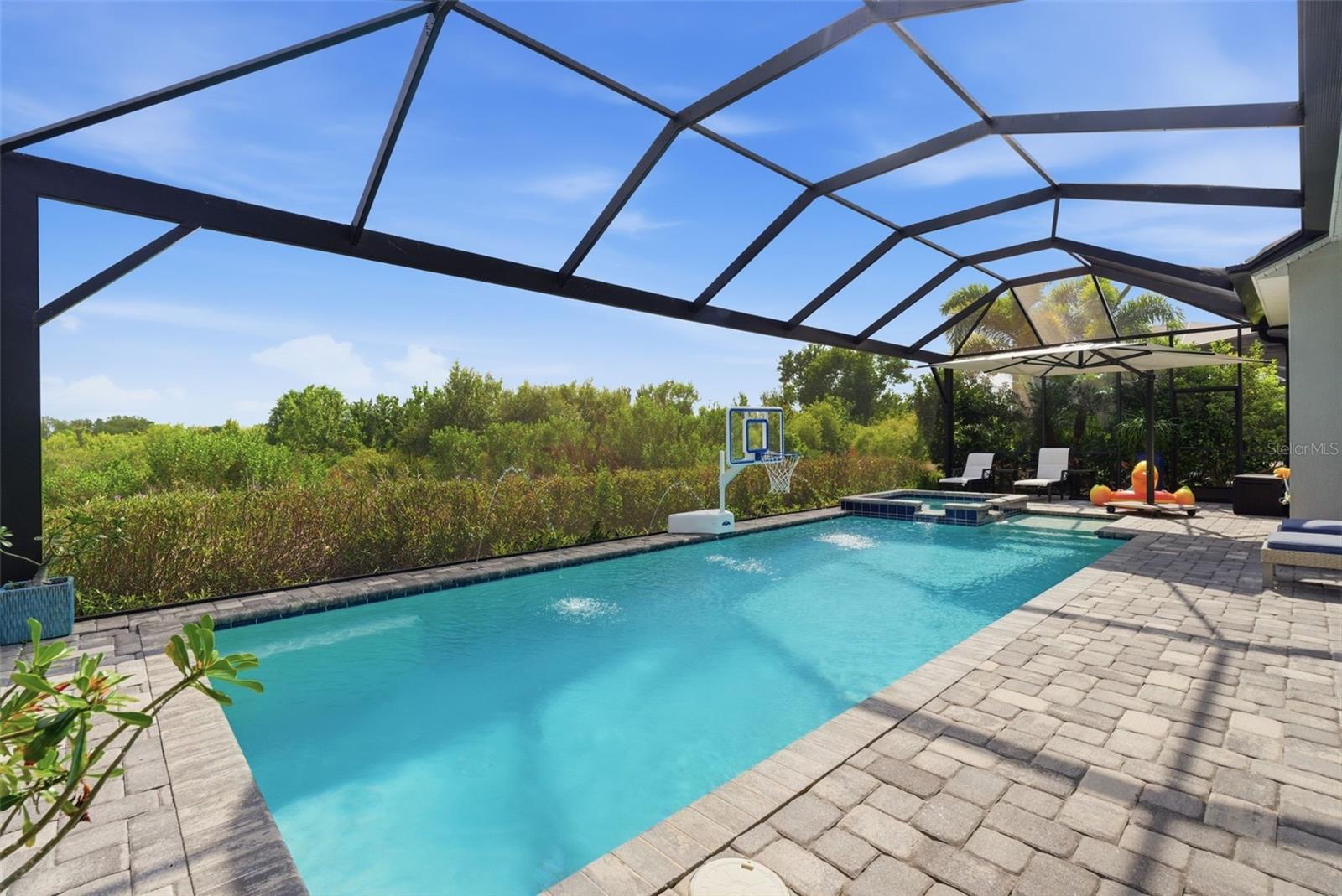 LAKEHOUSE COVE/WATERSIDE PH 1 - Residential