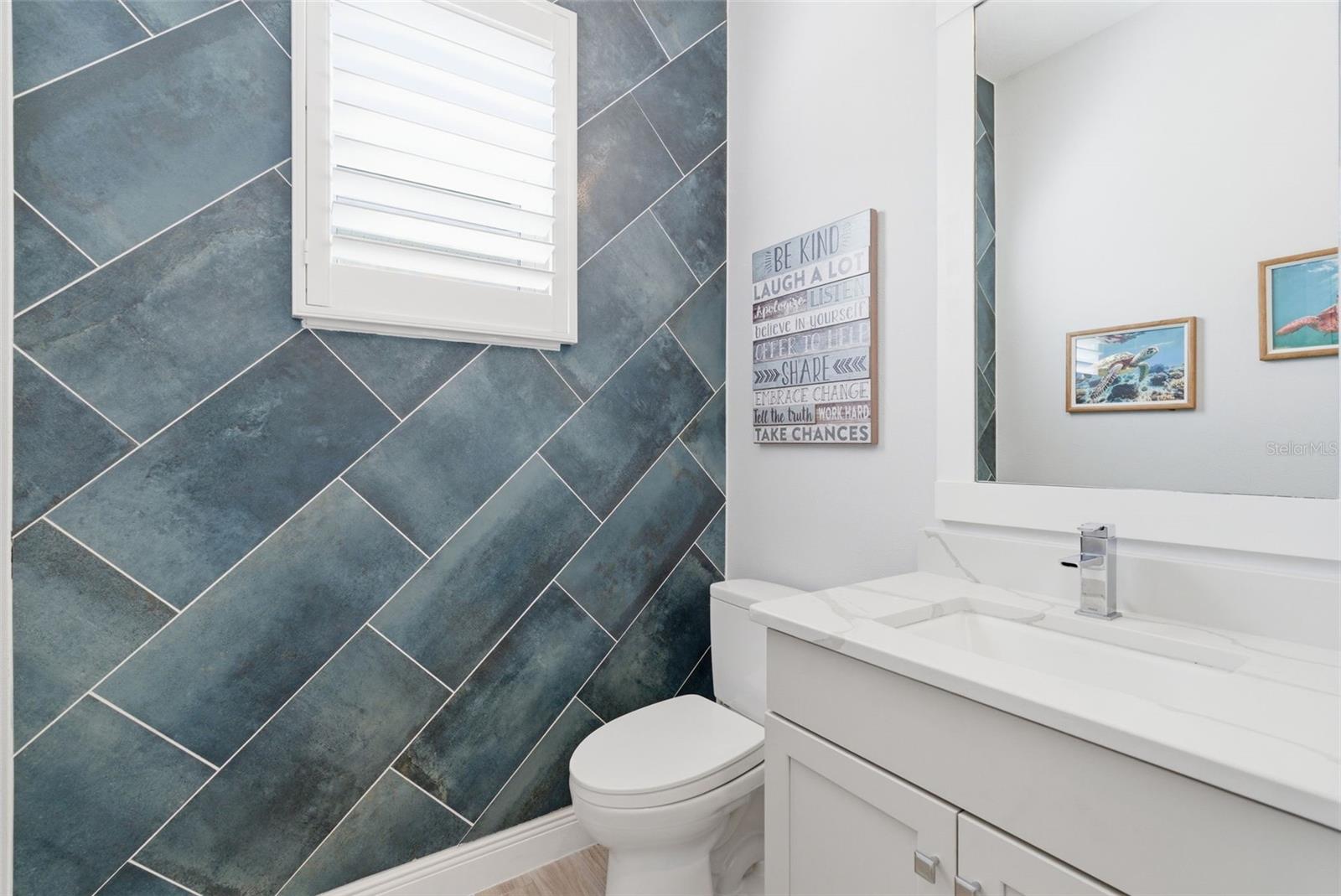 LAKEHOUSE COVE/WATERSIDE PH 1 - Residential