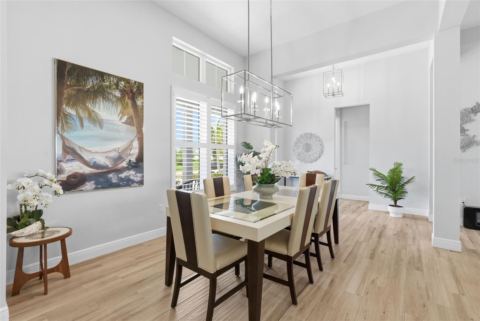 LAKEHOUSE COVE/WATERSIDE PH 1 - Residential