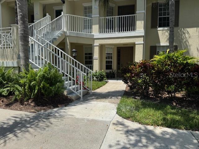 2/2 1st floor Condo available as an annual unfurnished rental. Located in the quaint GATED community of Harborage on The Braden River.
Open Living /dining area ,large Kitchen with breakfast nook, split bedrooms, Master with custom ensuite Bath, private Lanai and 1 car garage. This community offers a heated pool, fitness center, walking trails, water access with docks on a first come first serve basis. Beautiful landscaped and access to the water.
Water, Sewer and Garbage service is included. Whole house water filtration system included.
Centrally located for access to all that Lakewood Ranch and Sarasota have to offer . Just 2 miles to I-75.
No pets allowed per association.