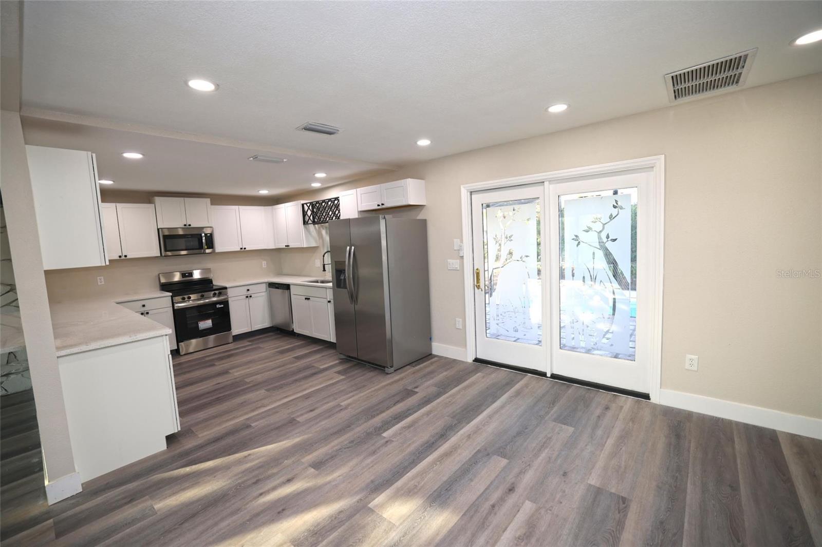 CENTER GATE WOODS - Residential