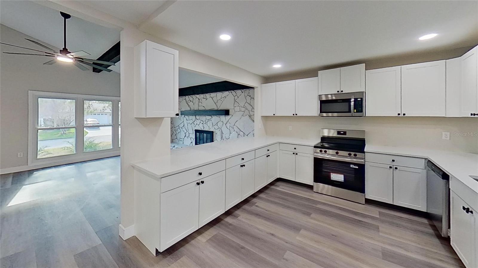 CENTER GATE WOODS - Residential