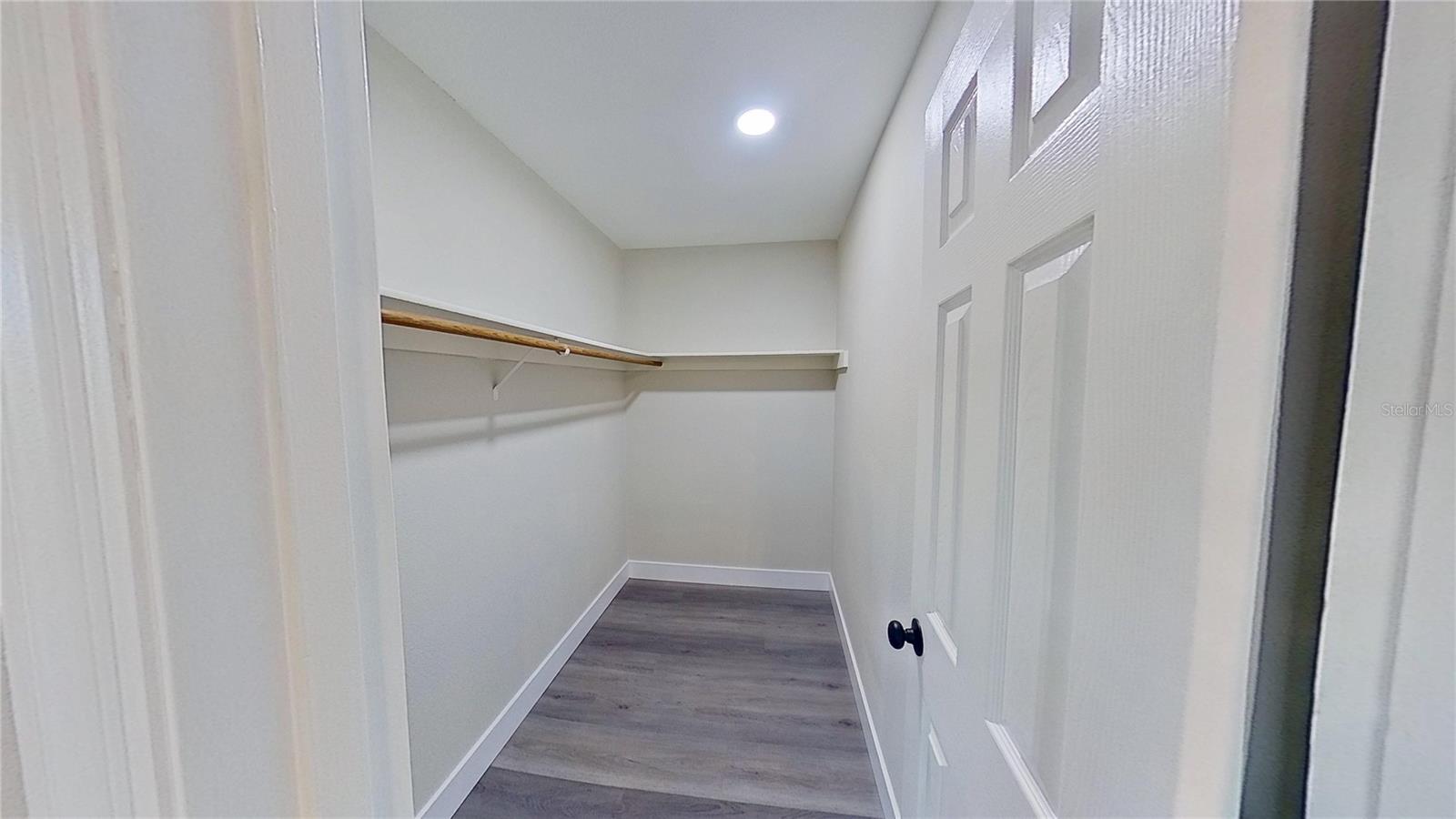 CENTER GATE WOODS - Residential