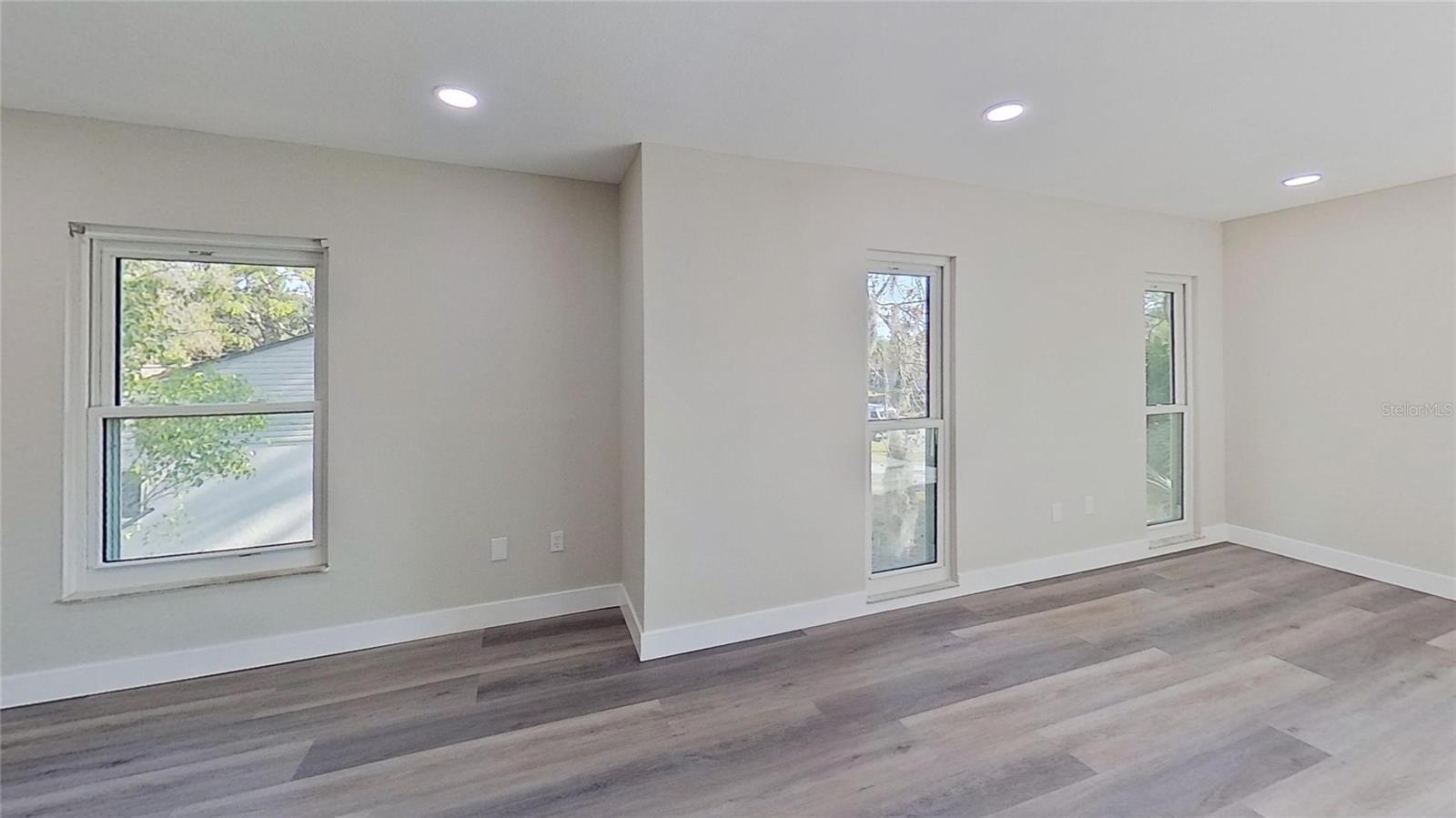 CENTER GATE WOODS - Residential