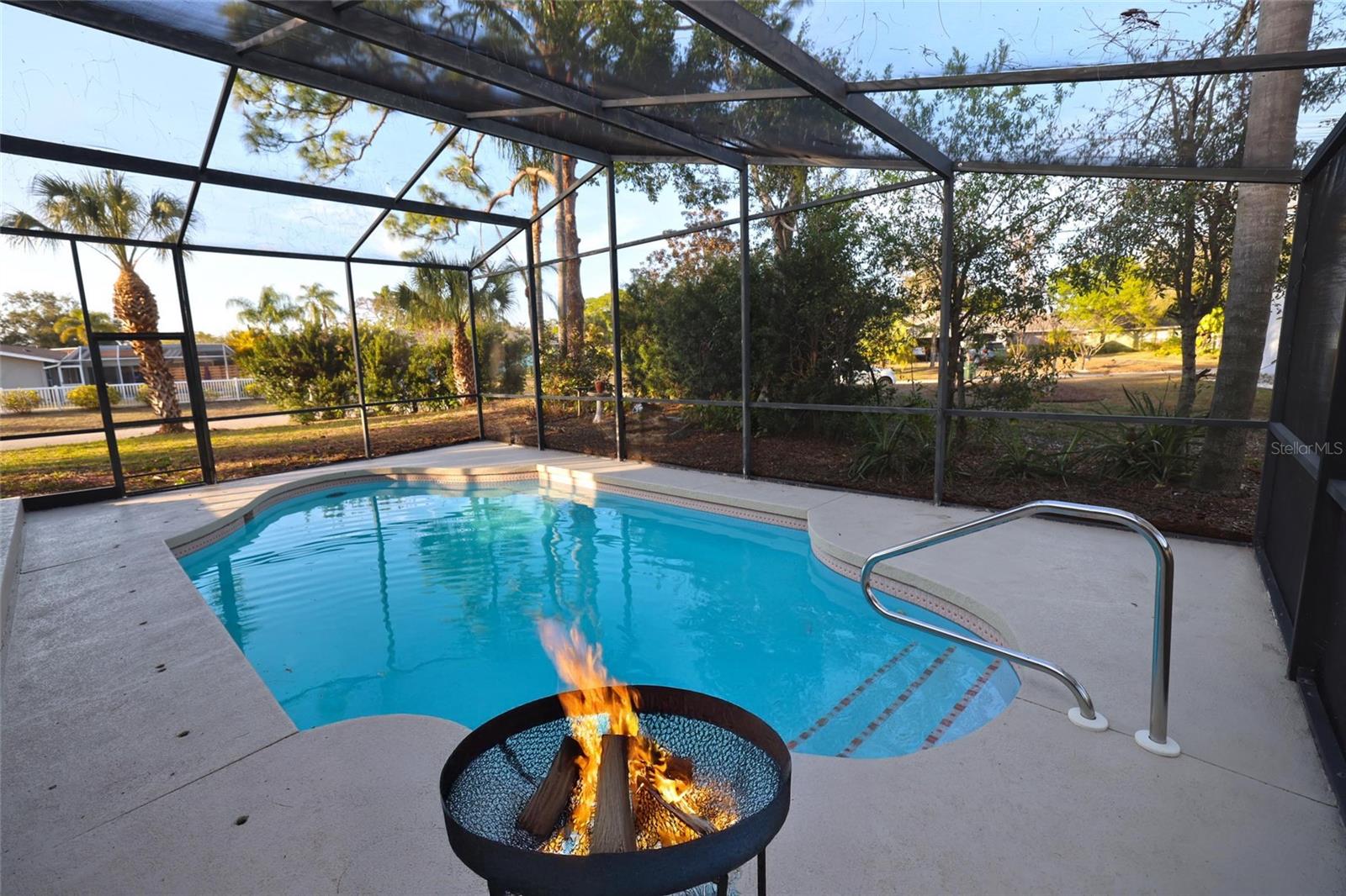 CENTER GATE WOODS - Residential