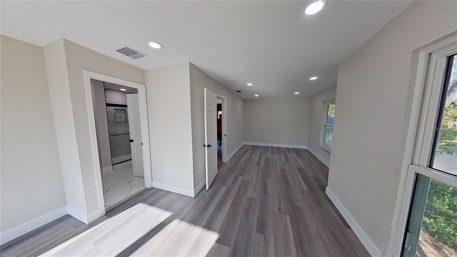 CENTER GATE WOODS - Residential