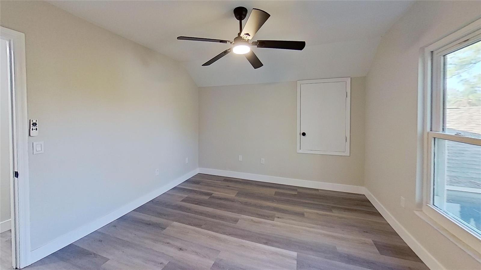 CENTER GATE WOODS - Residential