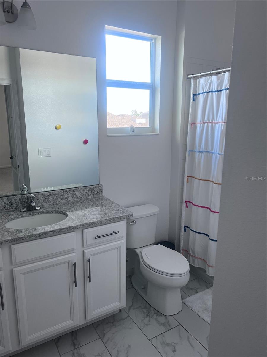 REDBRIDGE SQUARE - Residential