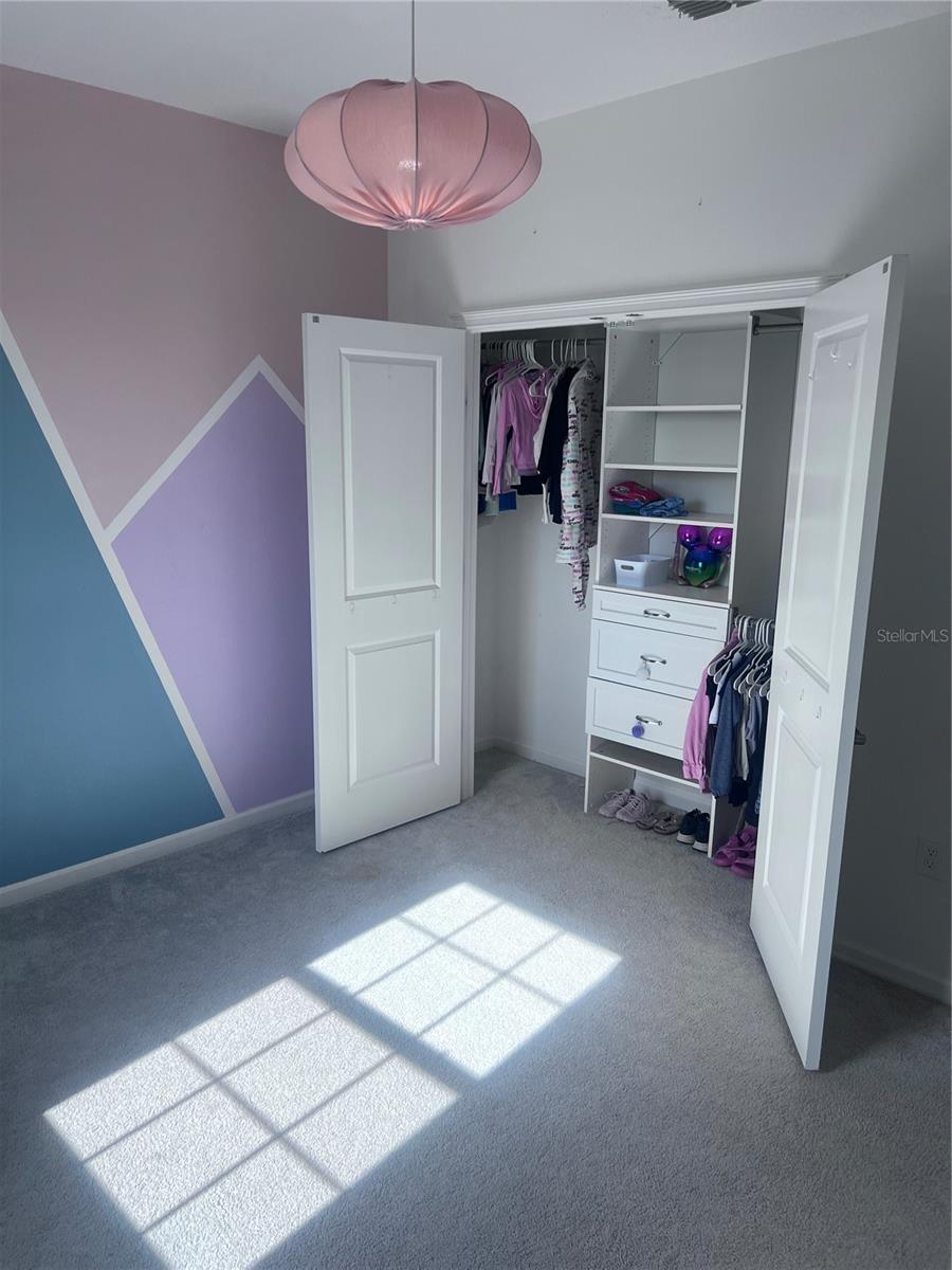 REDBRIDGE SQUARE - Residential