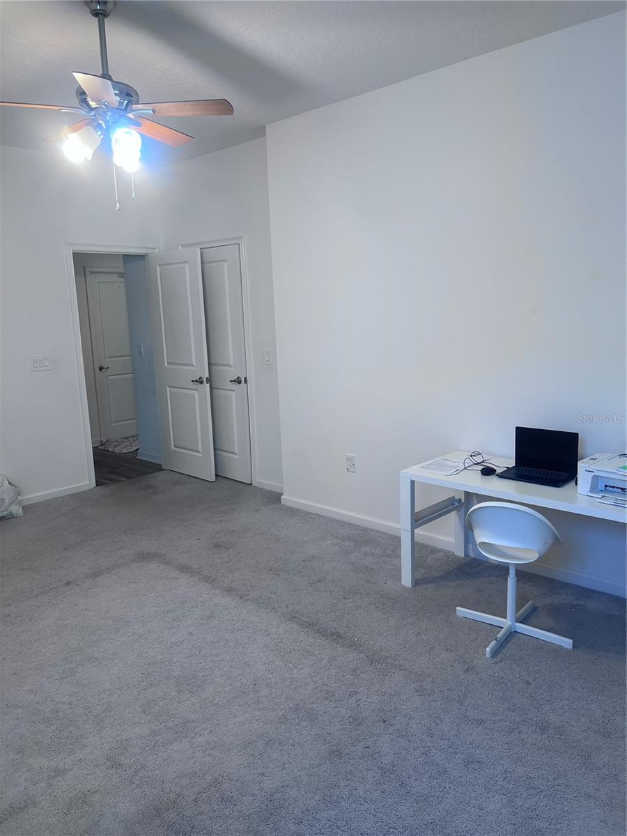 REDBRIDGE SQUARE - Residential