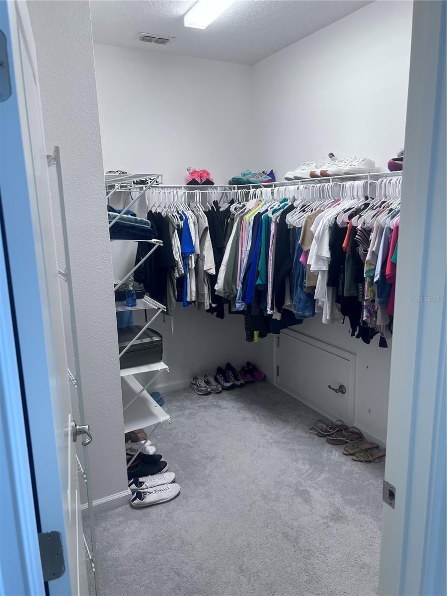 REDBRIDGE SQUARE - Residential