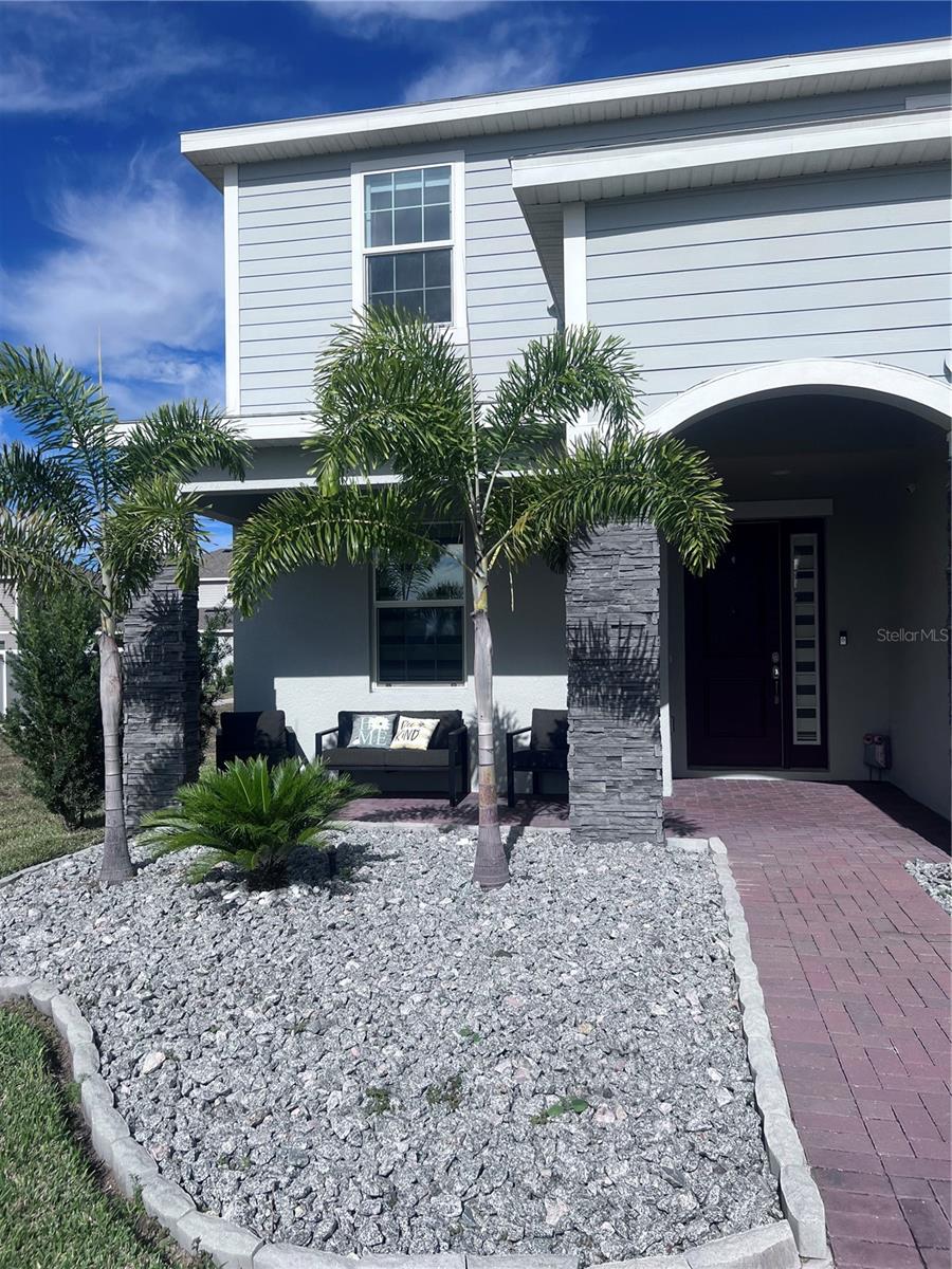 REDBRIDGE SQUARE - Residential