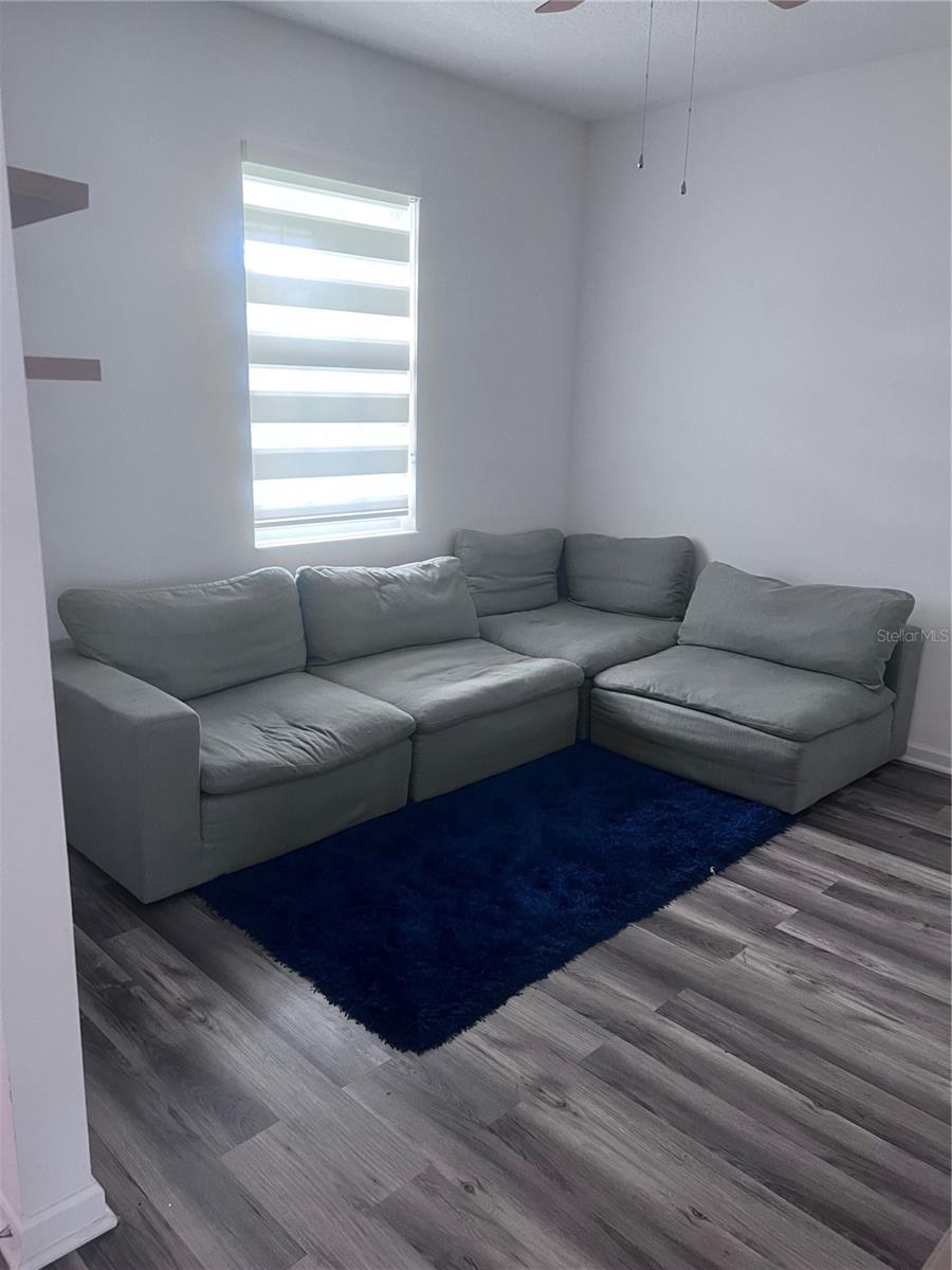 REDBRIDGE SQUARE - Residential