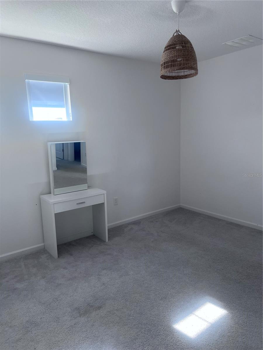 REDBRIDGE SQUARE - Residential