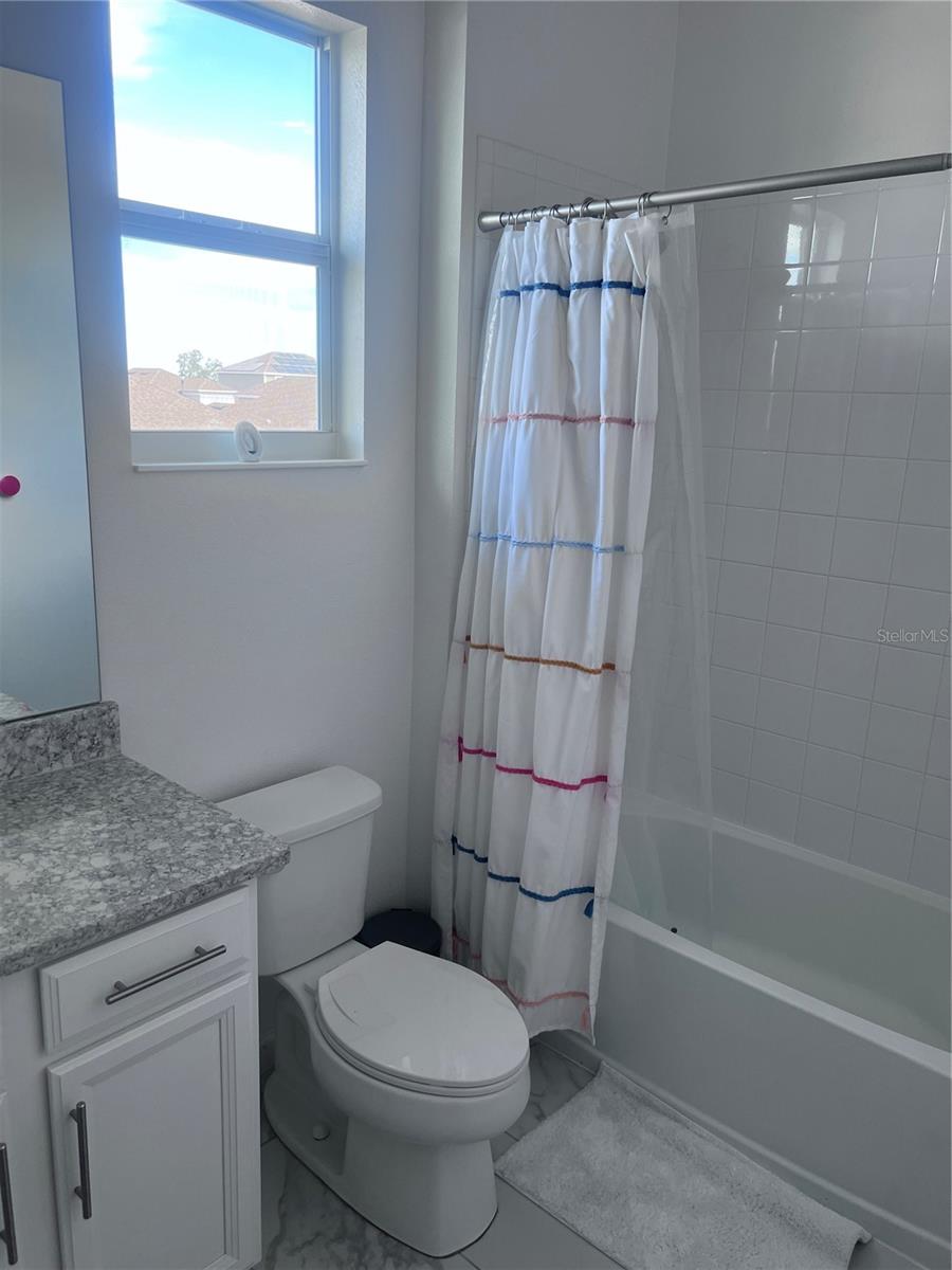 REDBRIDGE SQUARE - Residential