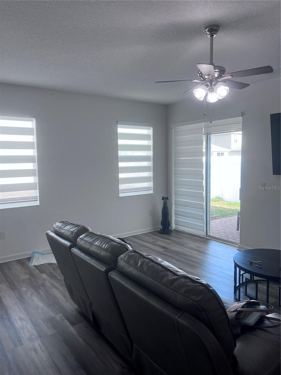 REDBRIDGE SQUARE - Residential