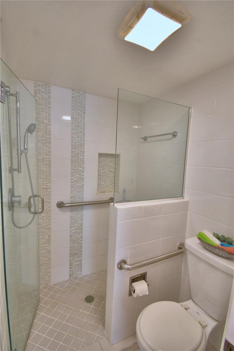 IMPERIAL VILLAS - Residential