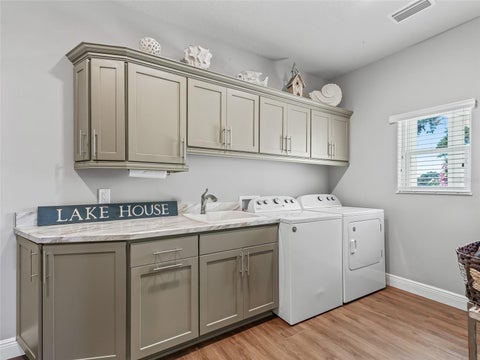 Tiny photo for 12943 SE Sunset Harbor Road, Weirsdale, FL 32195 (MLS # O6415476)
