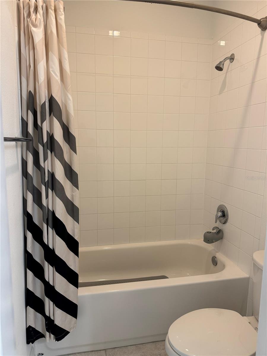 HAMMOCK PARK - Residential Lease