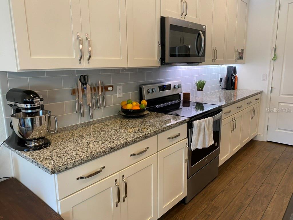 HAMMOCK PARK - Residential Lease