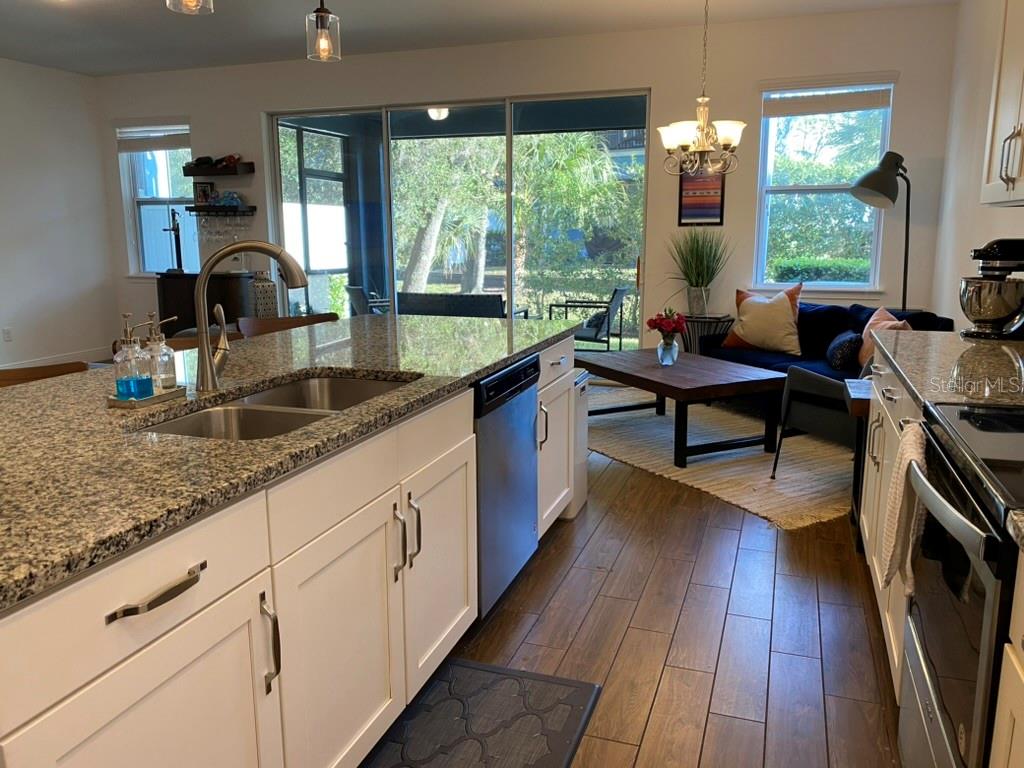 HAMMOCK PARK - Residential Lease