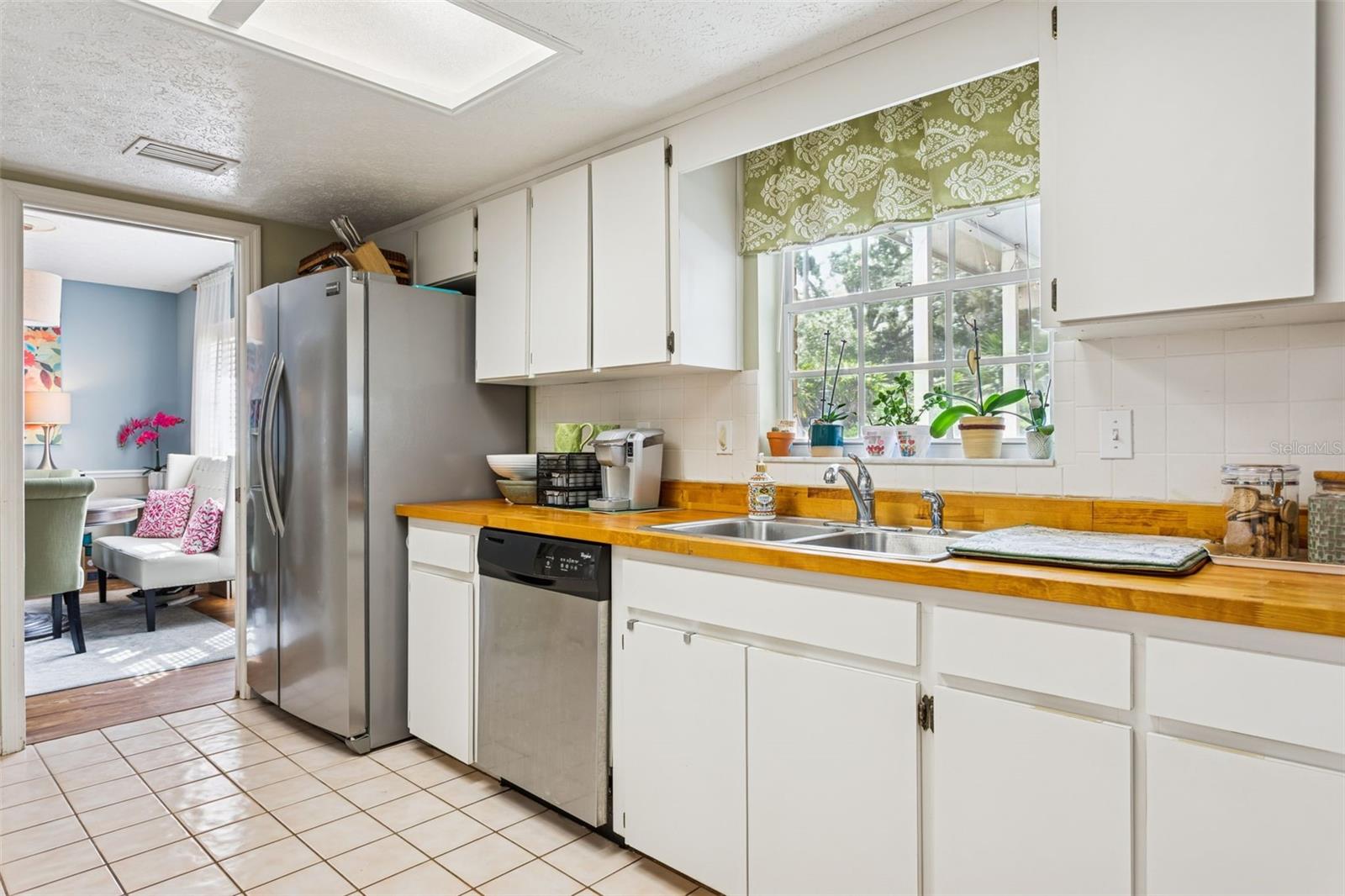 TEMPLE TERRACE ESTATES - Residential