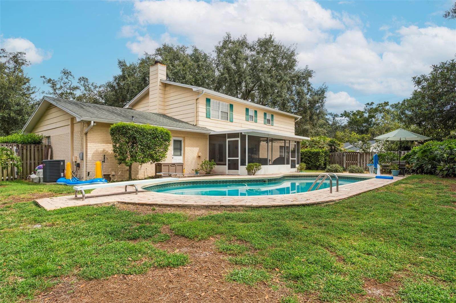 TEMPLE TERRACE ESTATES - Residential