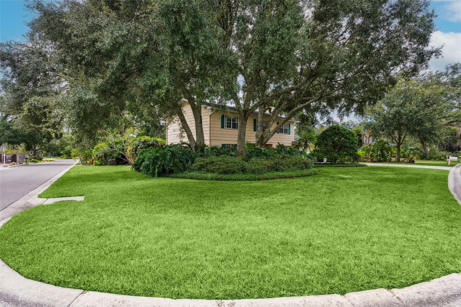 TEMPLE TERRACE ESTATES - Residential