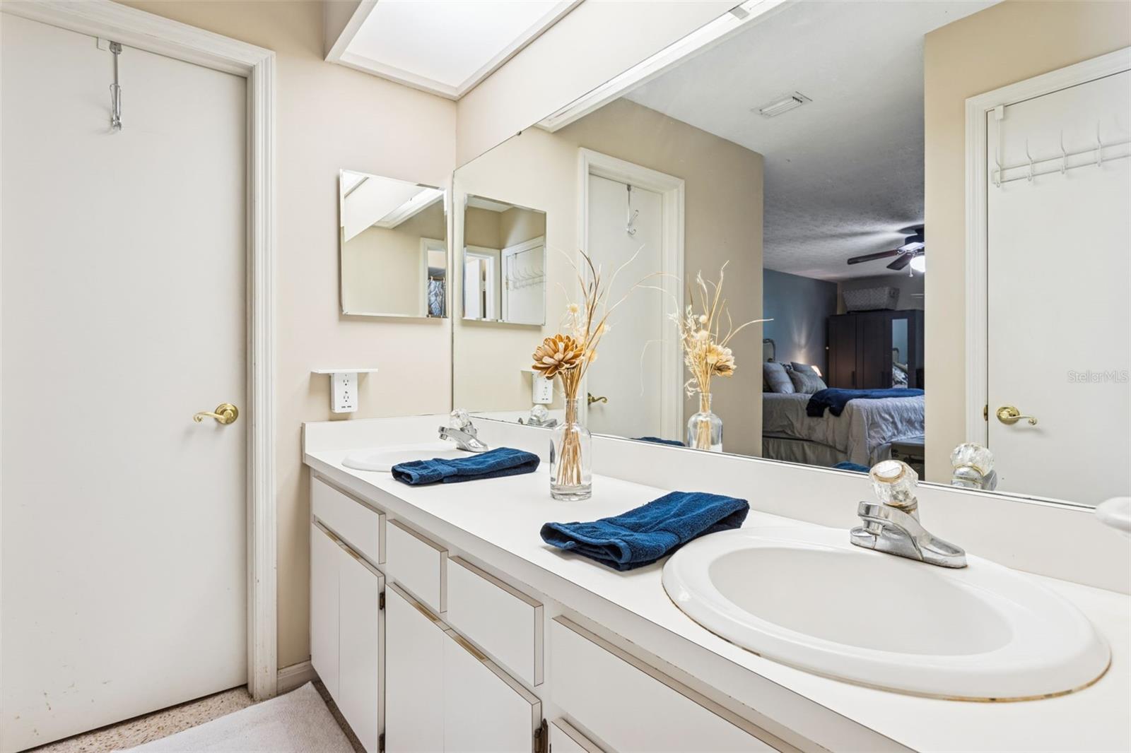 TEMPLE TERRACE ESTATES - Residential