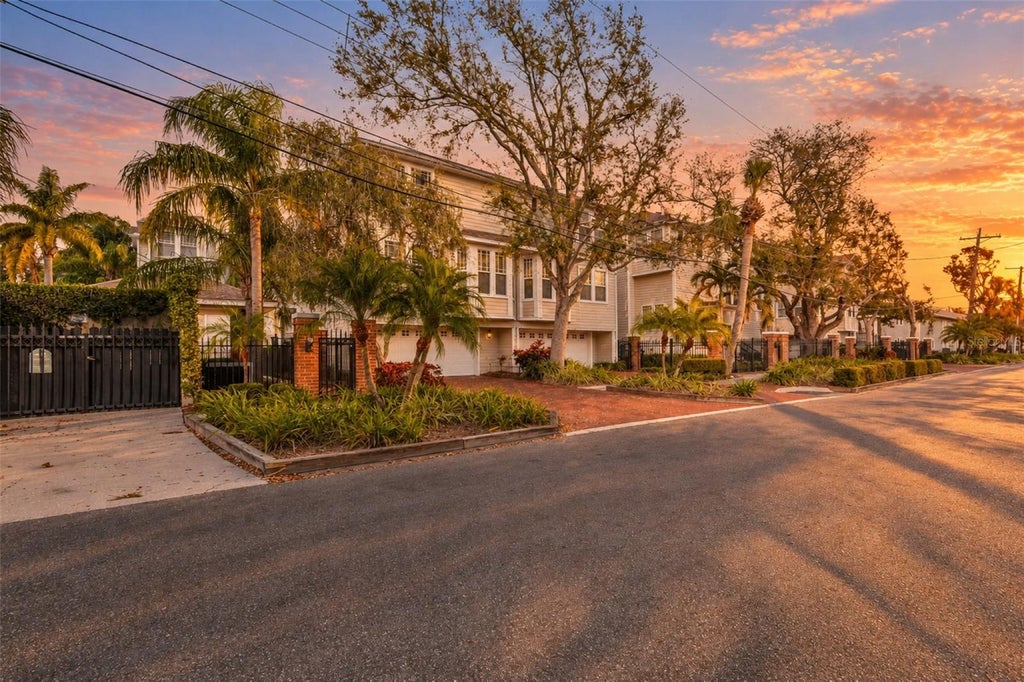 Photo of 3315 W De Leon Street #1, Tampa, FL 33609 (MLS # TB8556157)