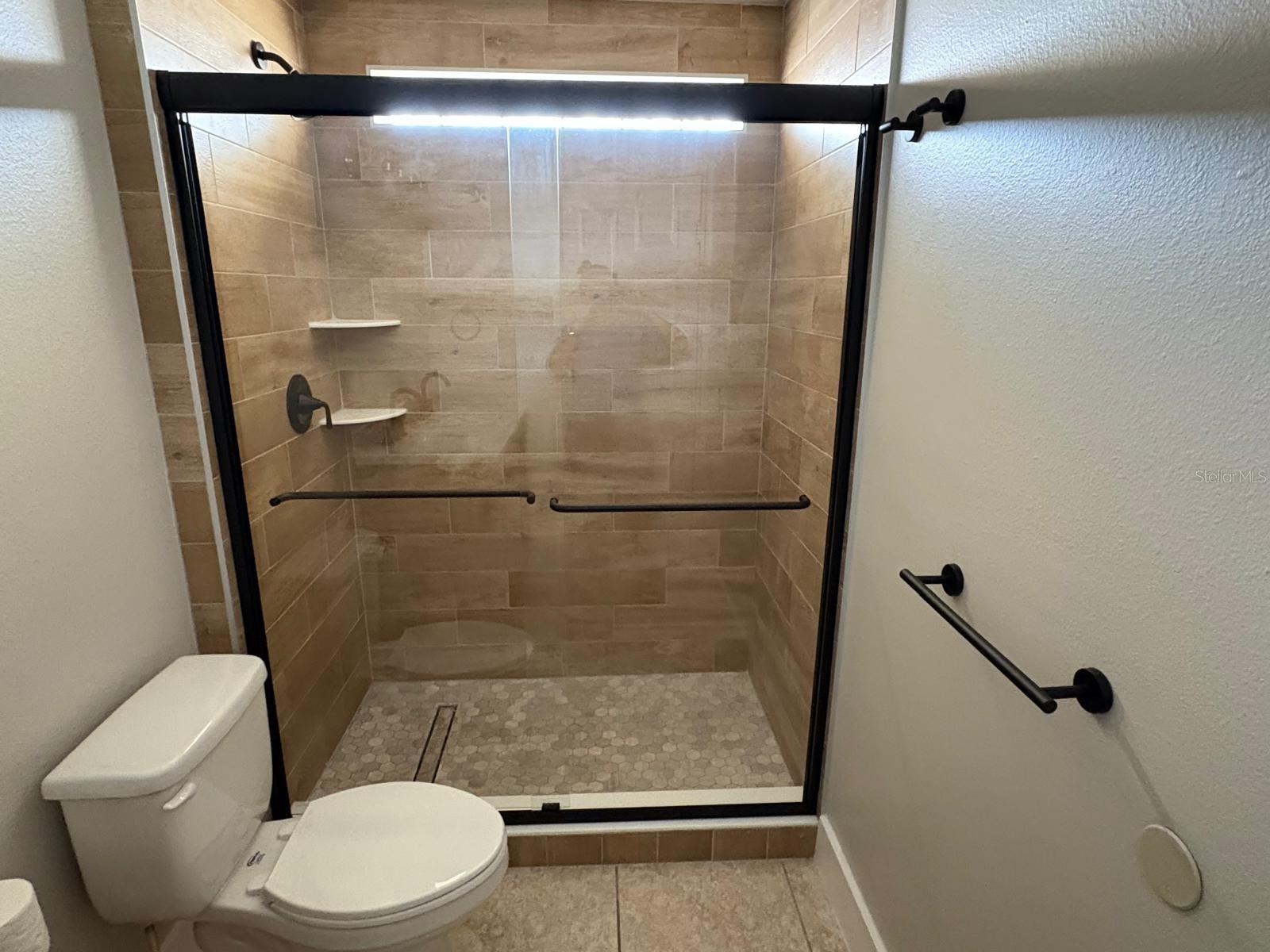 ROYAL RDG - Residential Lease