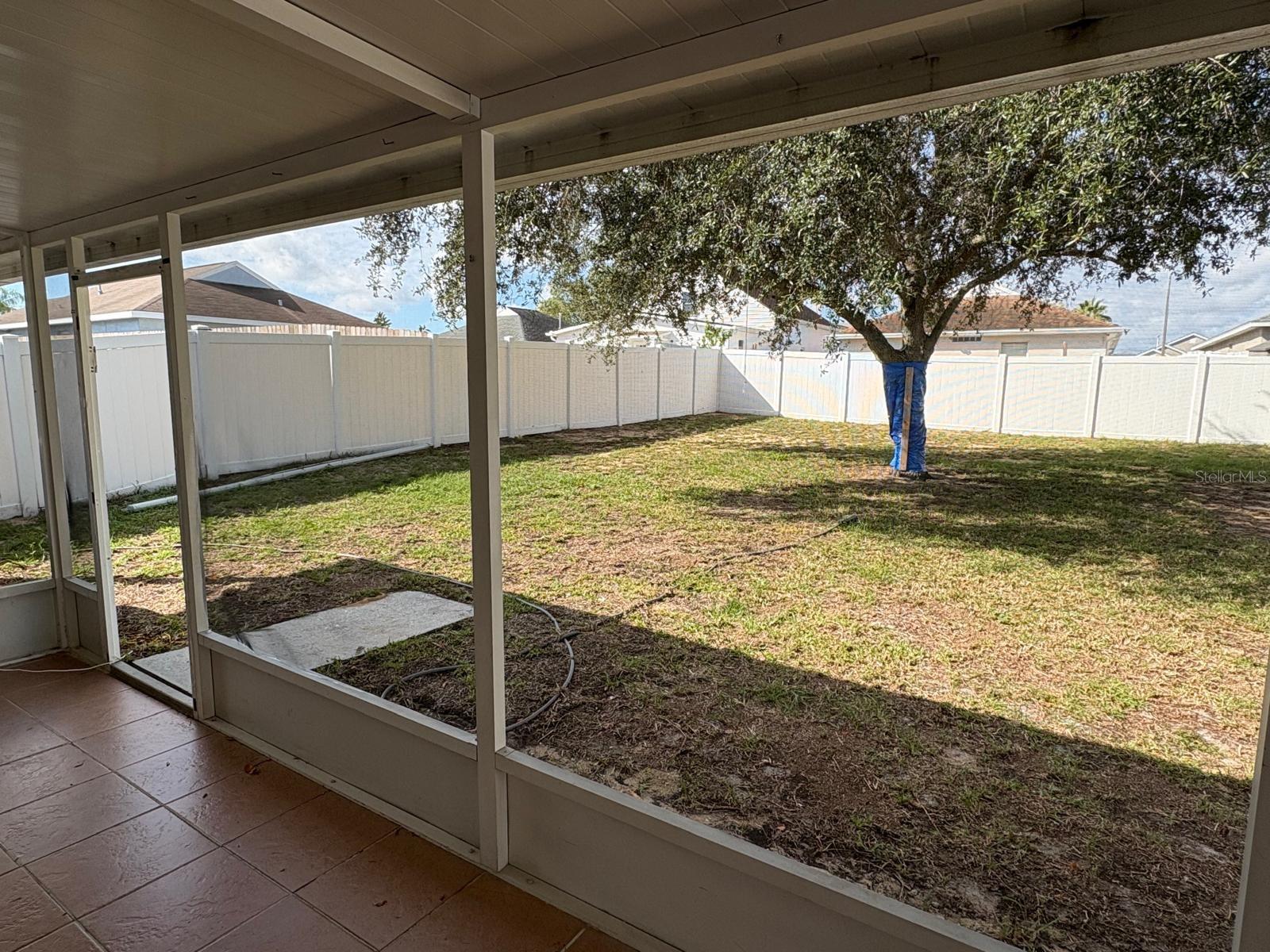 ROYAL RDG - Residential Lease