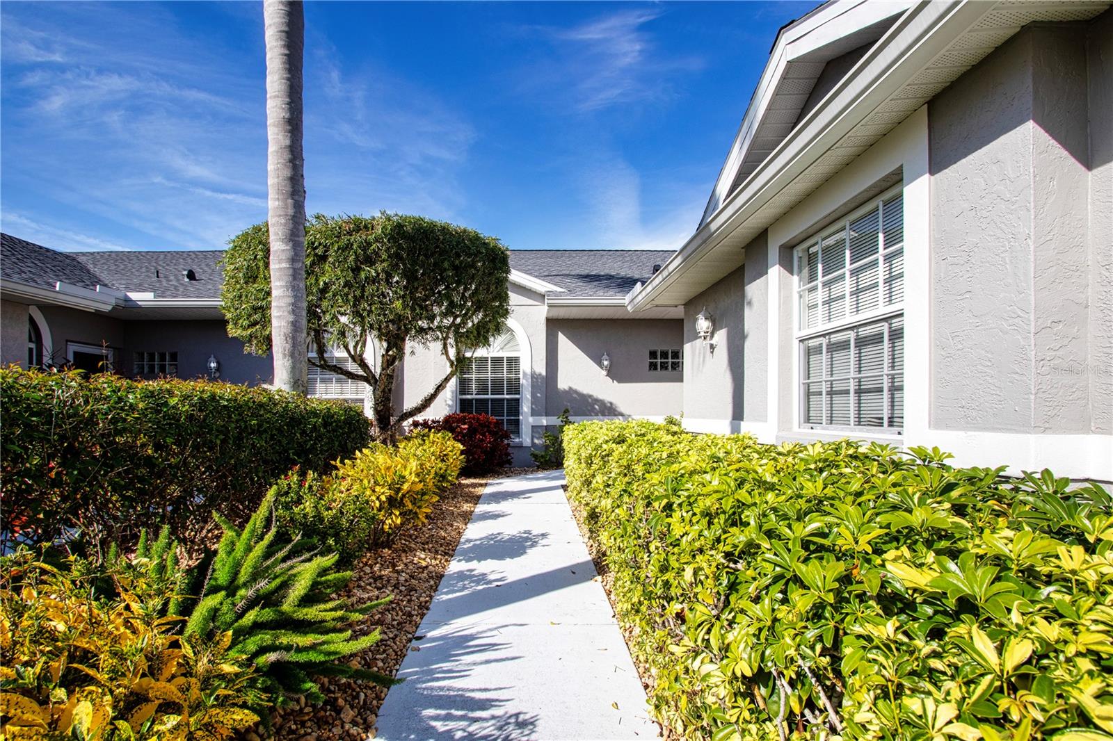 HERITAGE OAKS GOLF & COUNTRY CLUB - Residential