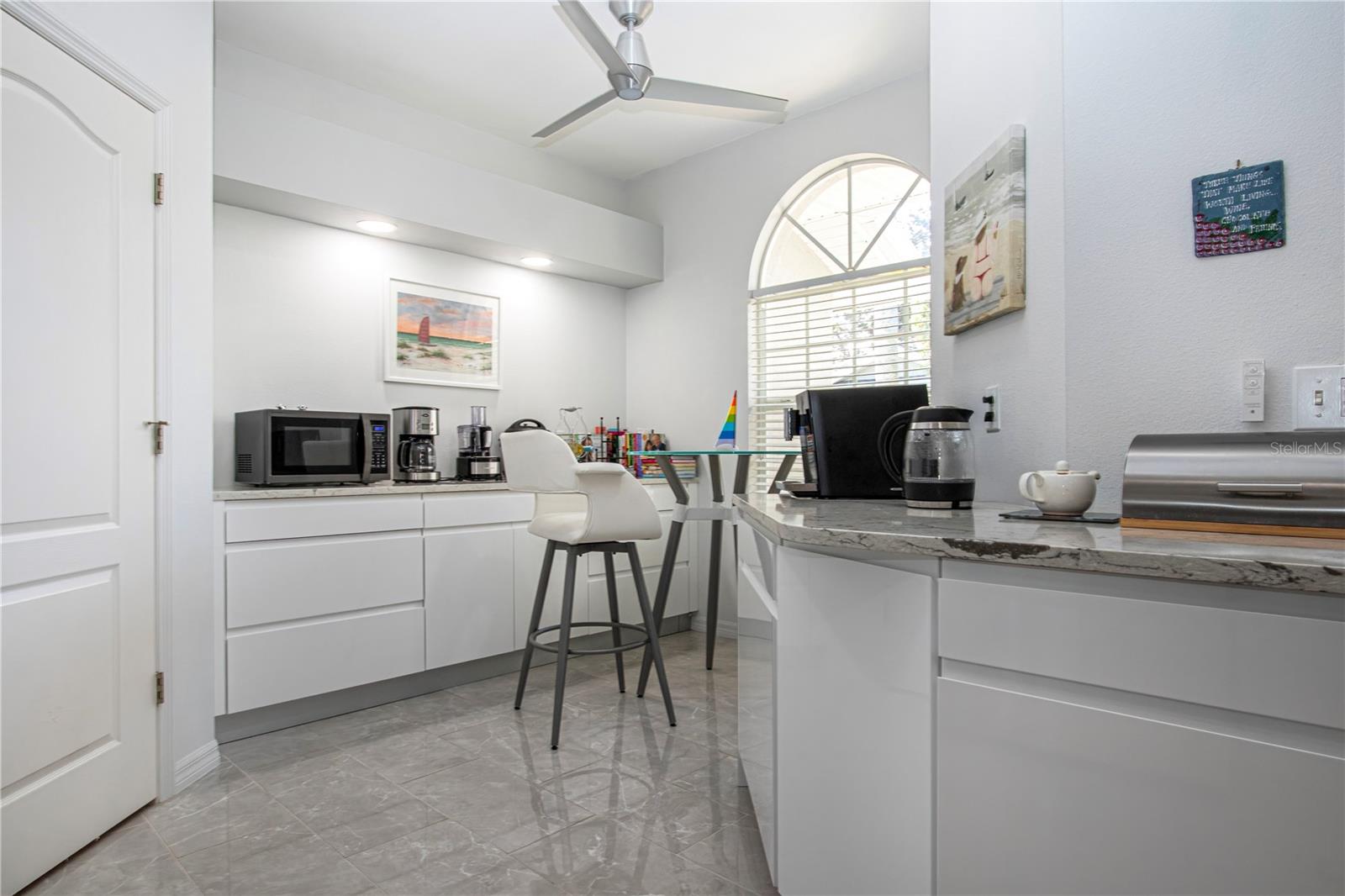 HERITAGE OAKS GOLF & COUNTRY CLUB - Residential