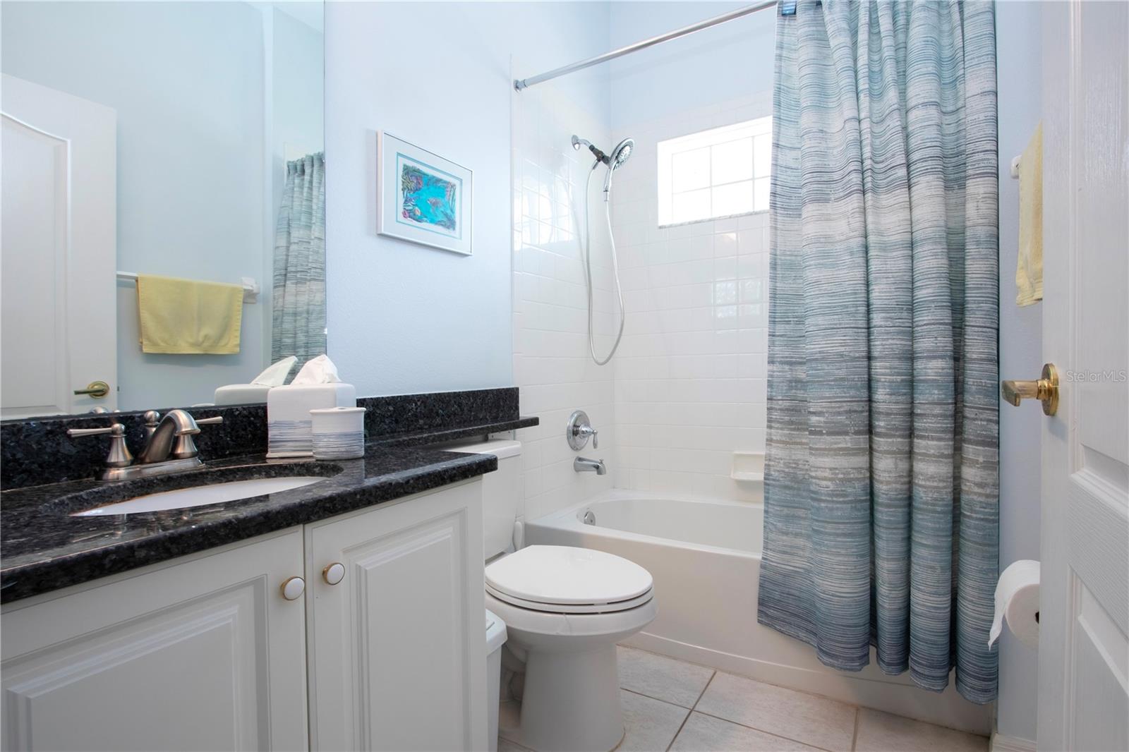 HERITAGE OAKS GOLF & COUNTRY CLUB - Residential