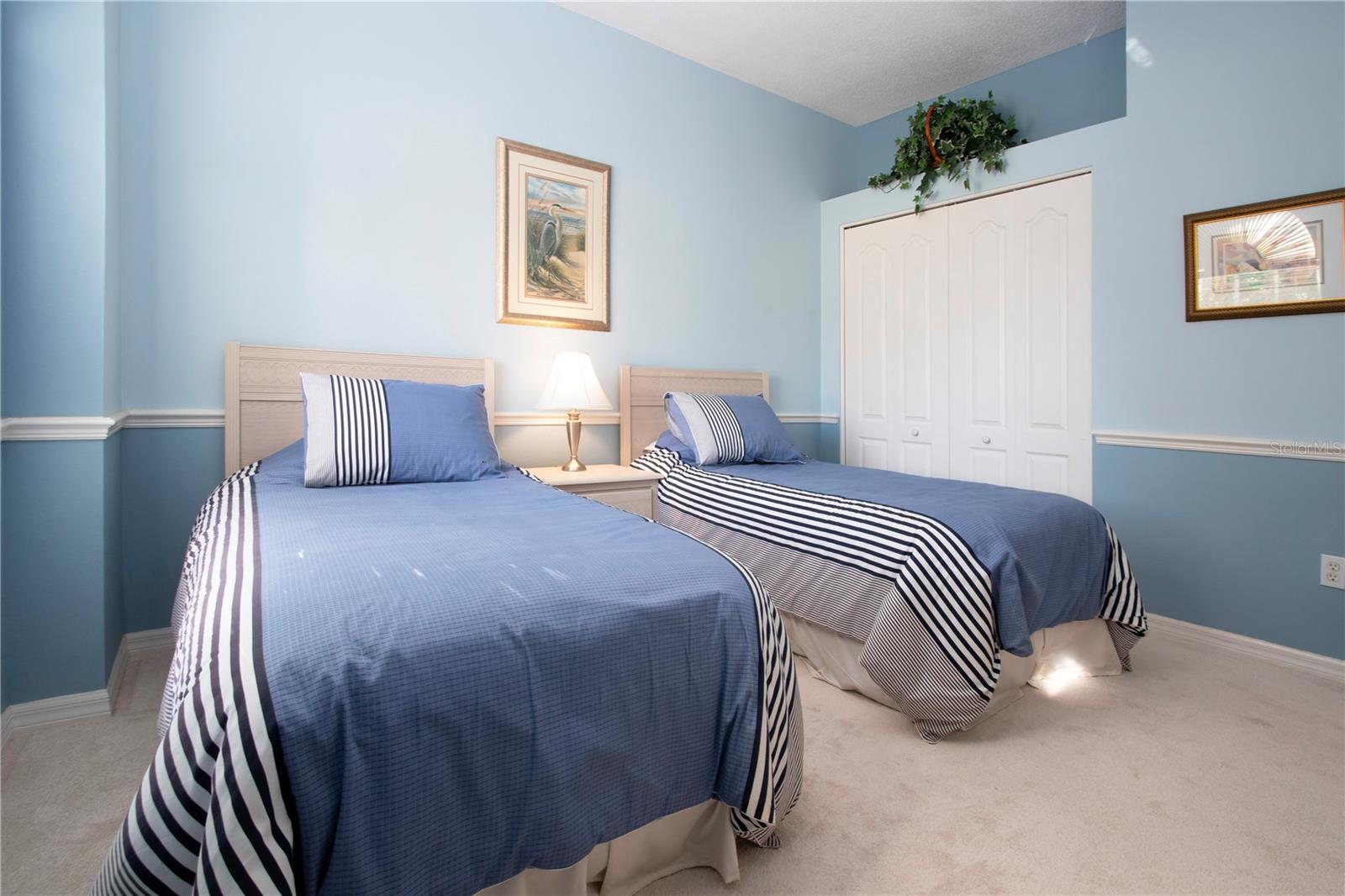 HERITAGE OAKS GOLF & COUNTRY CLUB - Residential