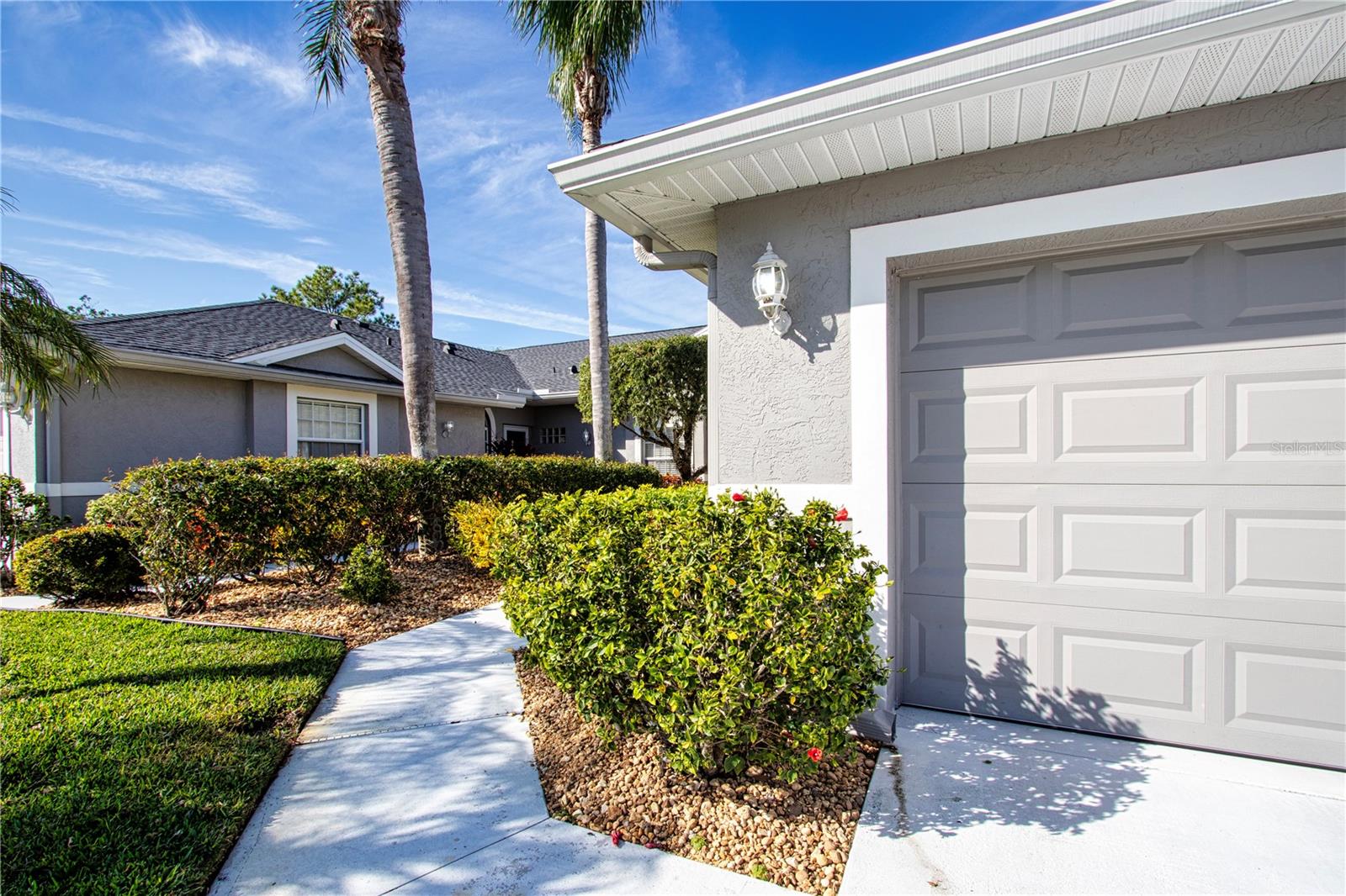 HERITAGE OAKS GOLF & COUNTRY CLUB - Residential