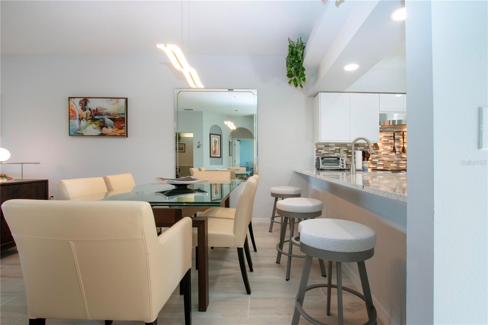 HERITAGE OAKS GOLF & COUNTRY CLUB - Residential