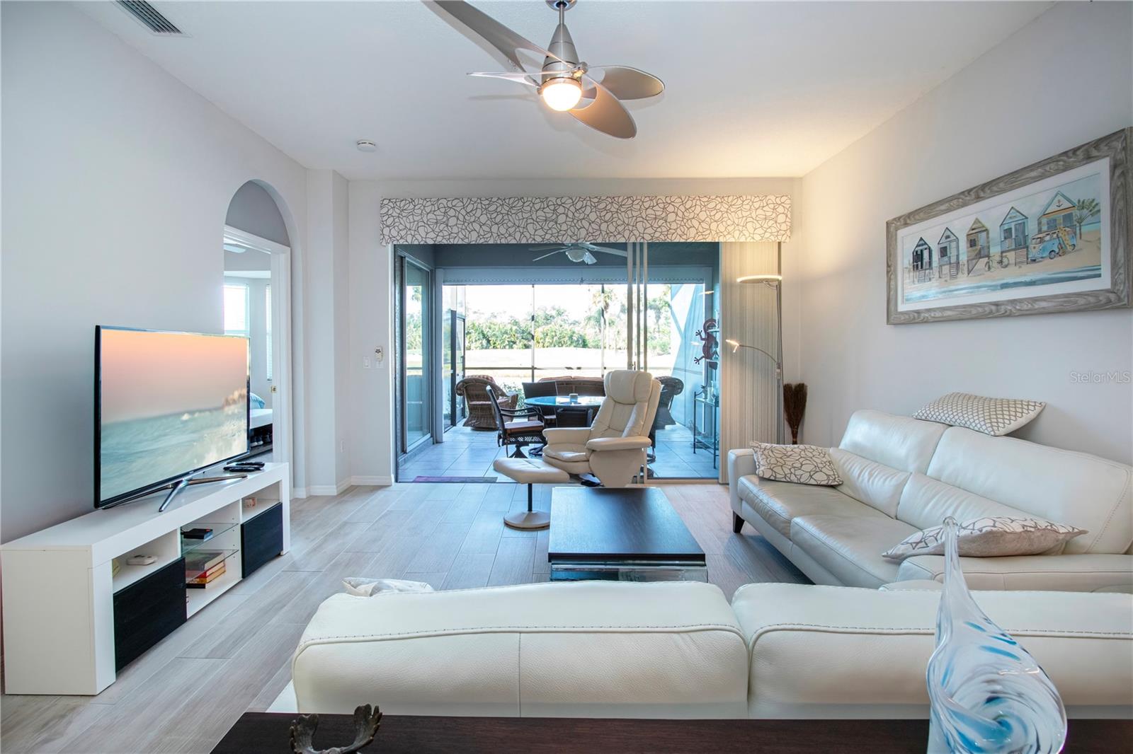 HERITAGE OAKS GOLF & COUNTRY CLUB - Residential