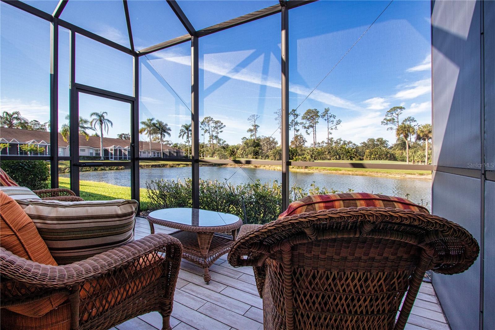 HERITAGE OAKS GOLF & COUNTRY CLUB - Residential