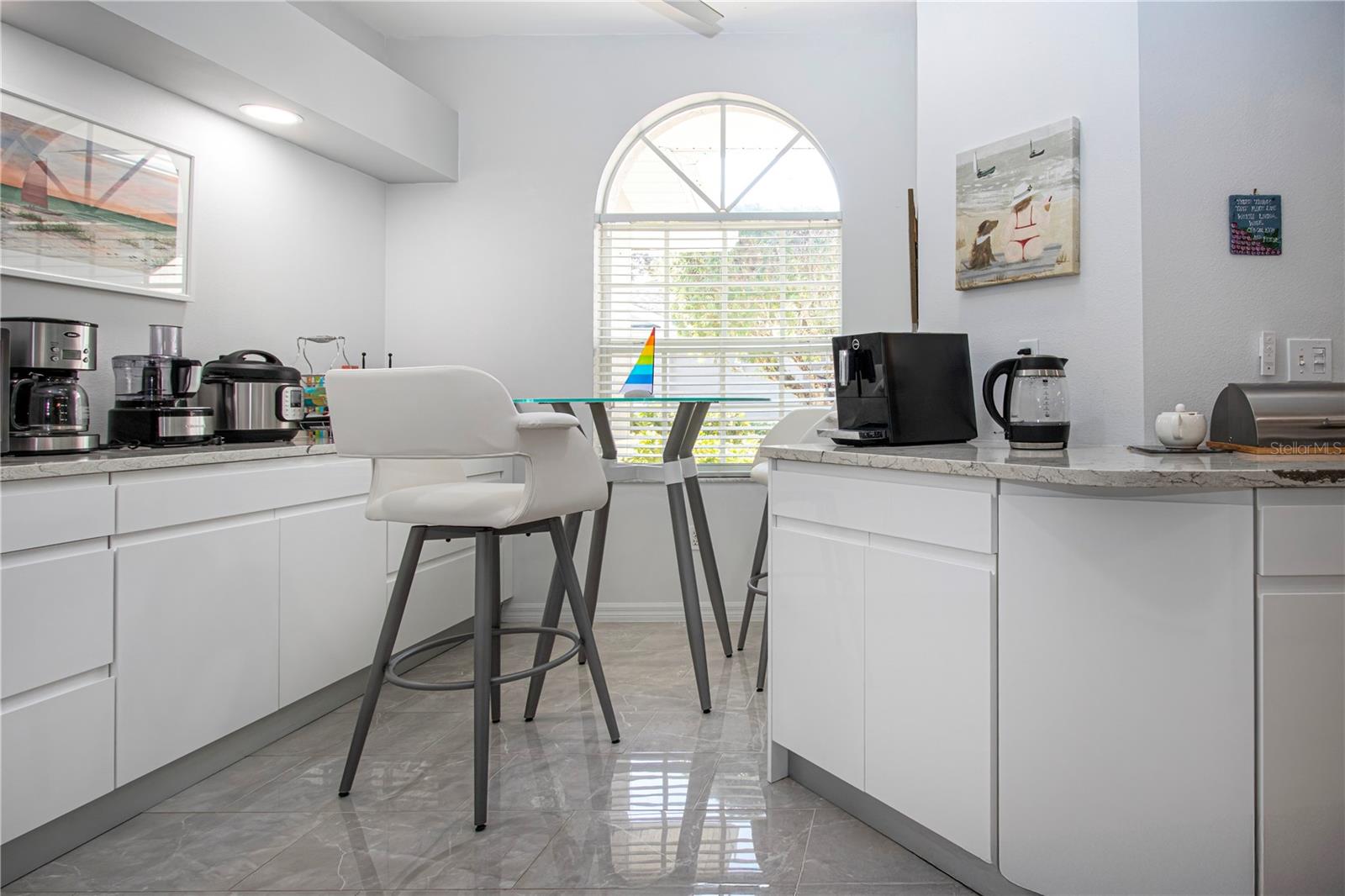 HERITAGE OAKS GOLF & COUNTRY CLUB - Residential