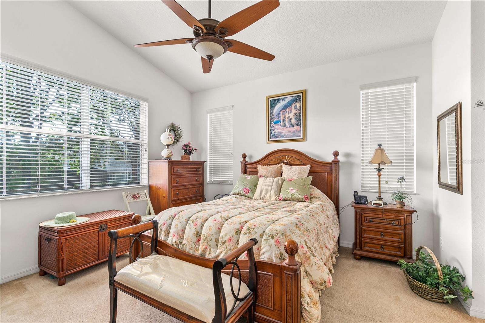 GROVELAND CASCADES GROVELAND PH 01 - Residential Lease