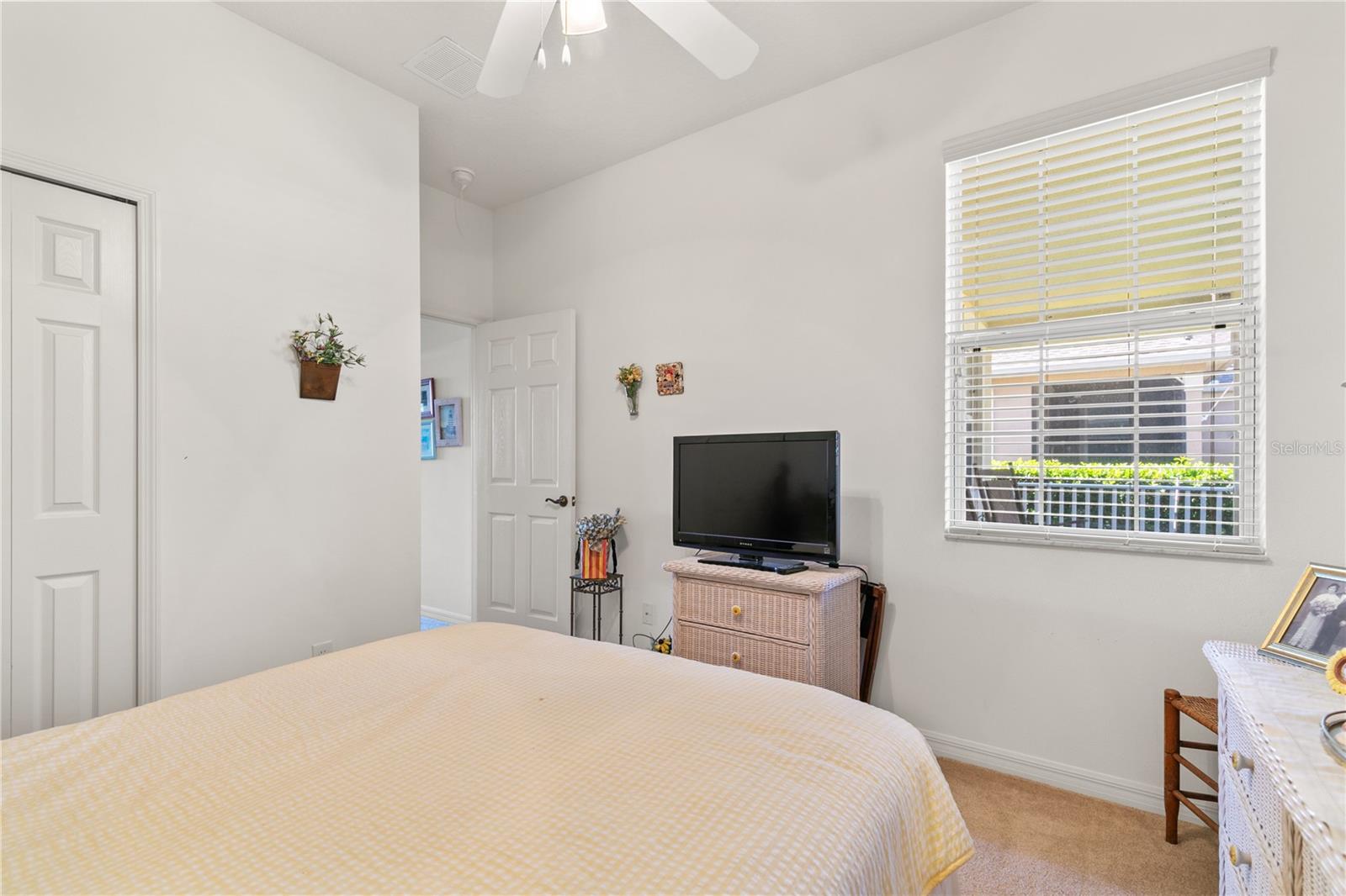 GROVELAND CASCADES GROVELAND PH 01 - Residential Lease