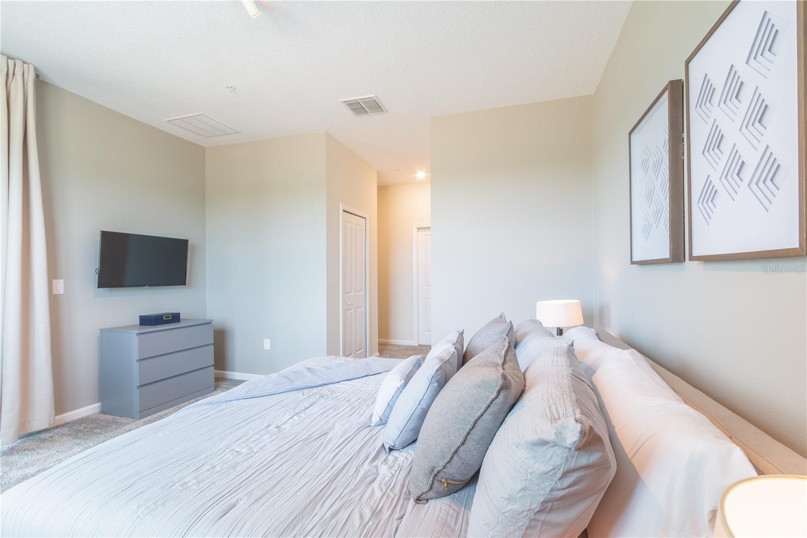 CHAMPIONSGATE CONDO PH 2 - Residential