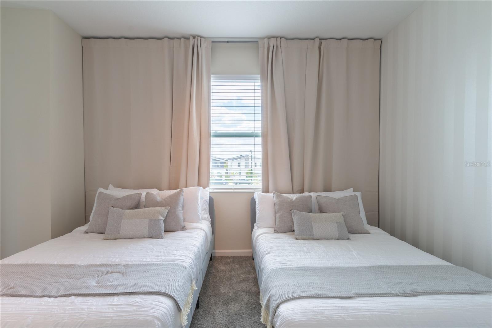 CHAMPIONSGATE CONDO PH 2 - Residential