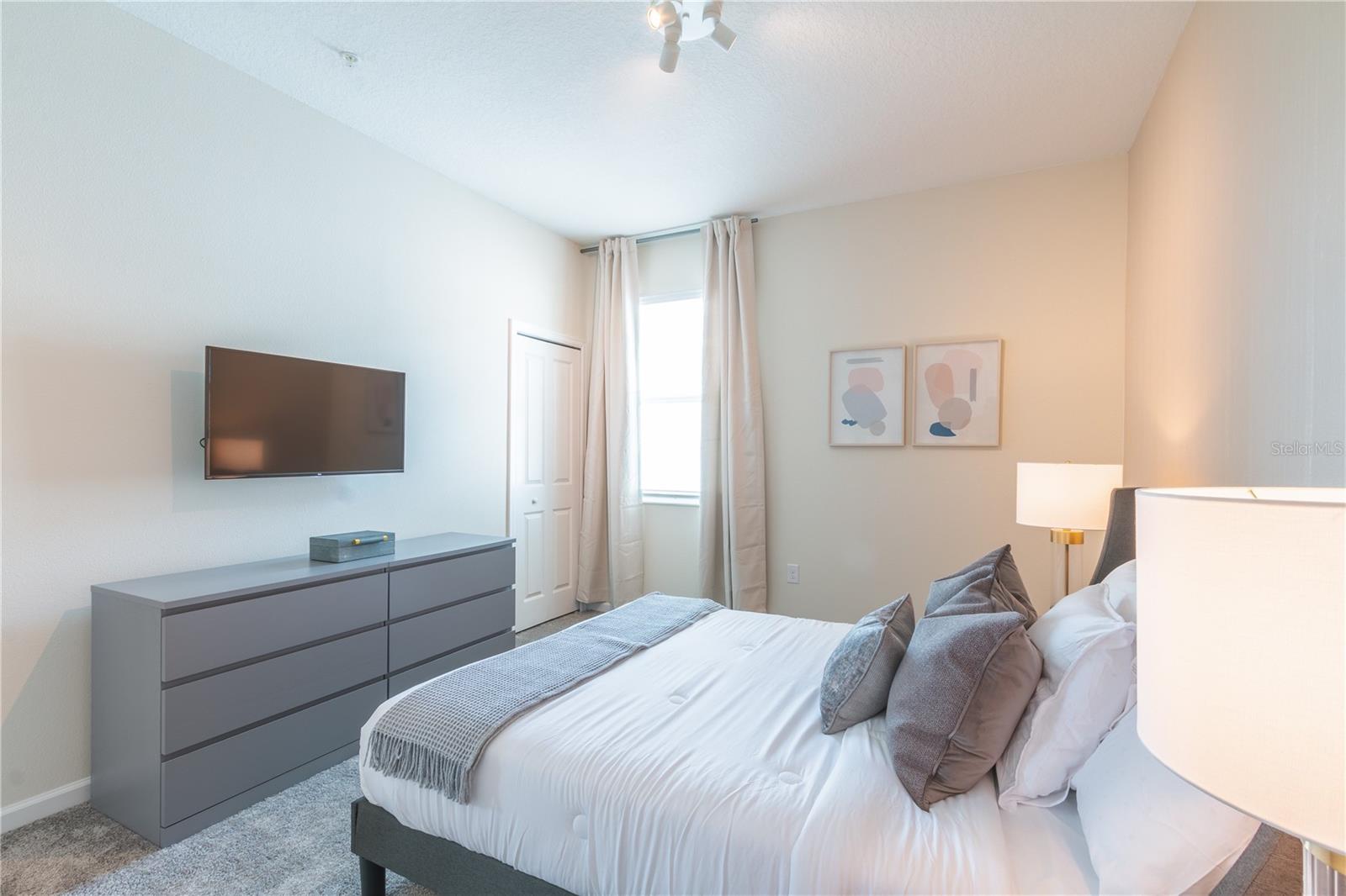 CHAMPIONSGATE CONDO PH 2 - Residential